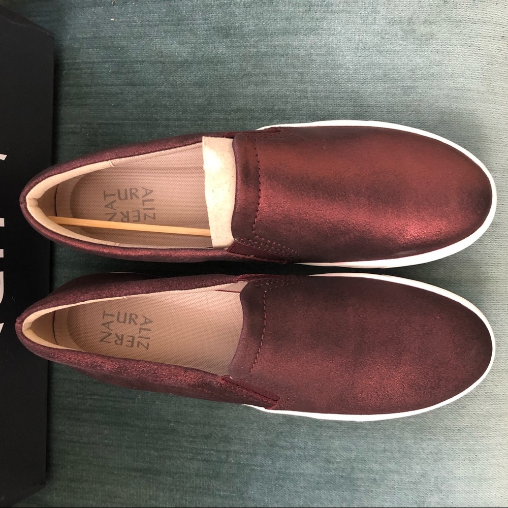 Bordeaux, slip-on sneakers, 9.5N